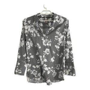 Chico's Monochrome Floral Striped No Iron Stretch Shirt women's  size 12/14